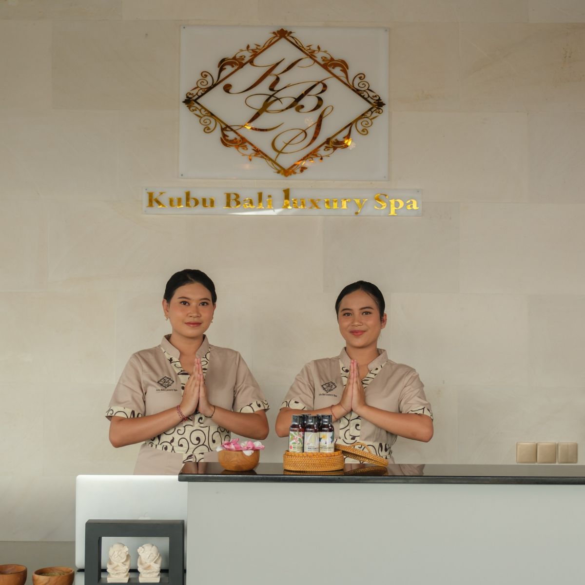 kubu bali luxury spa front.jpg
