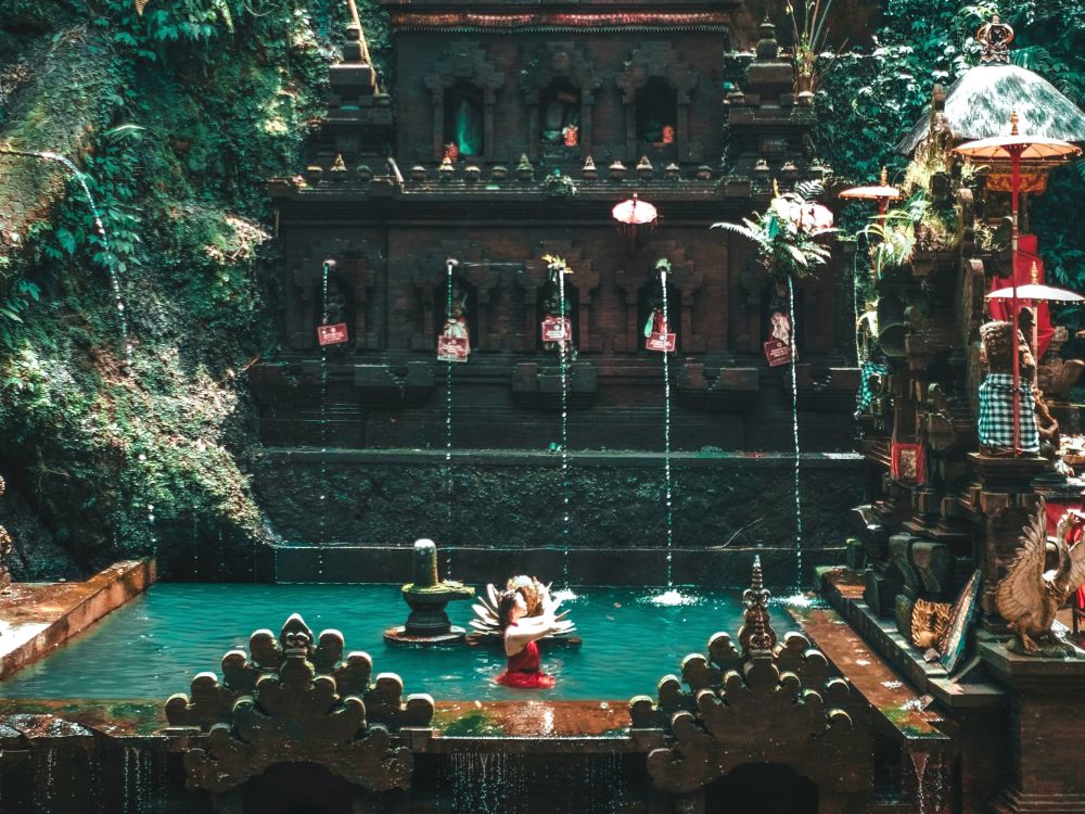 pura taman pecampuhan sala spiritual tour.jpg