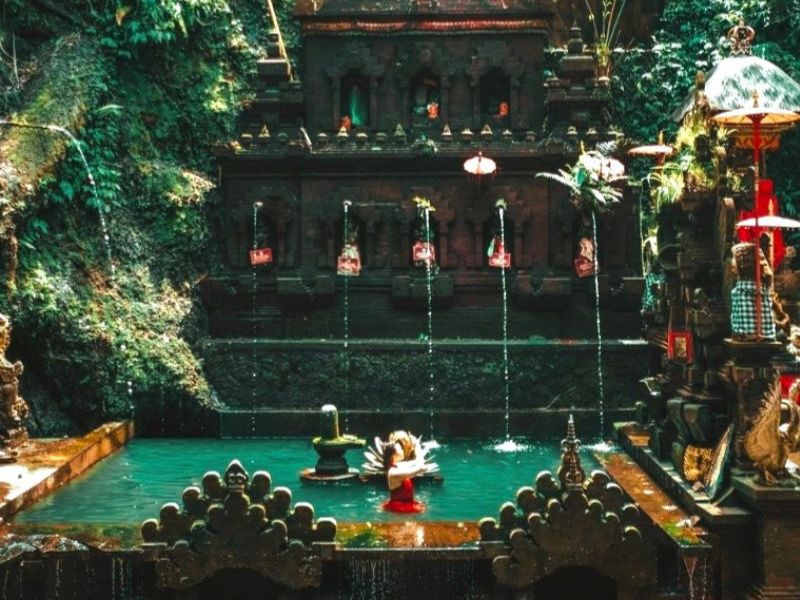 taman pecampuhan sala bali.jpg