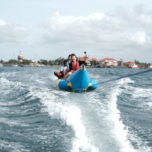 bali banana boat